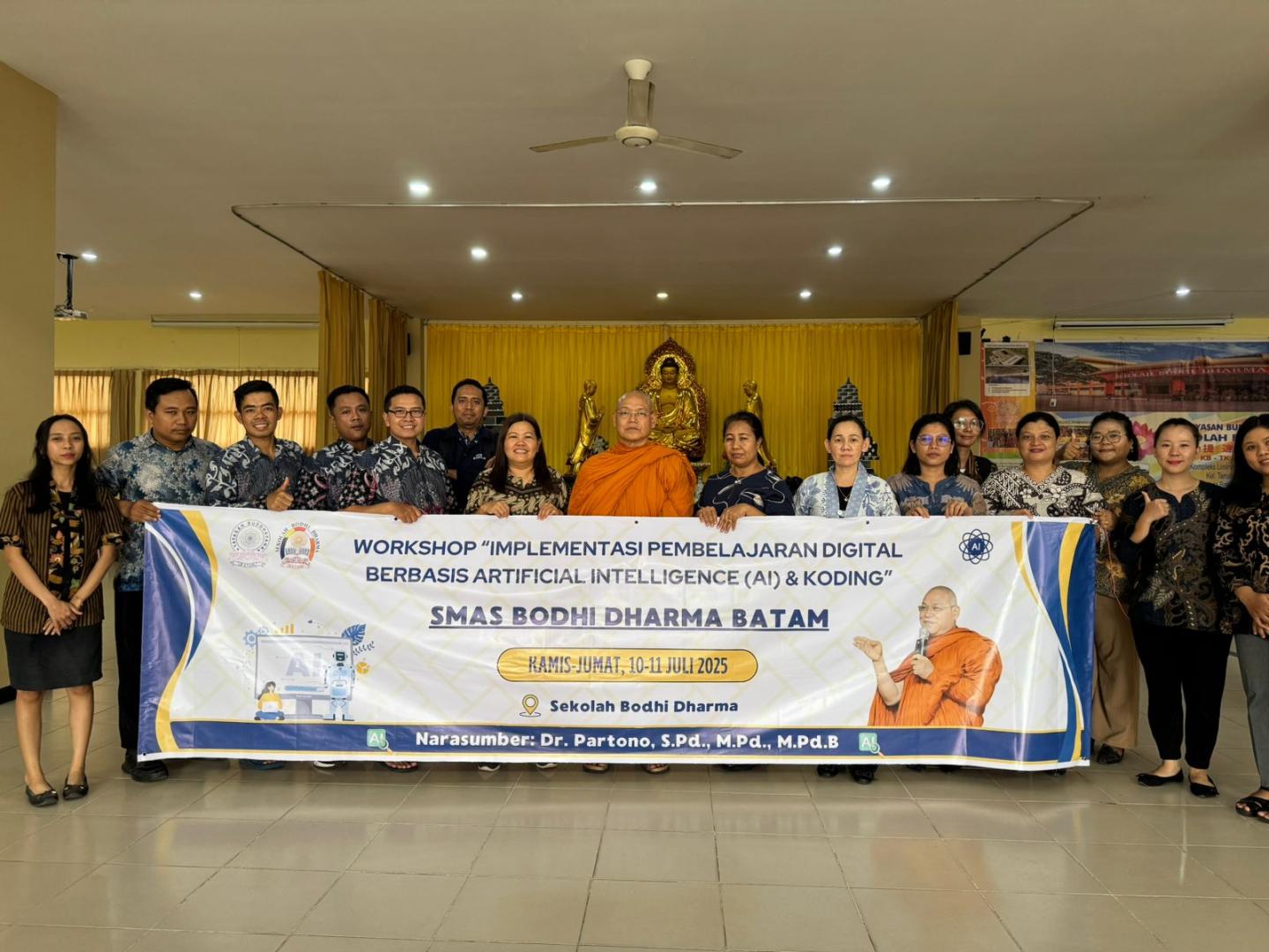 STIAB Smaratungga Gelar Workshop AI & Koding untuk Guru di Batam
